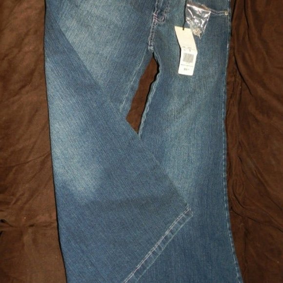 Platinum Plush Girls Designer Blue Jeans - Picture 2 of 13
